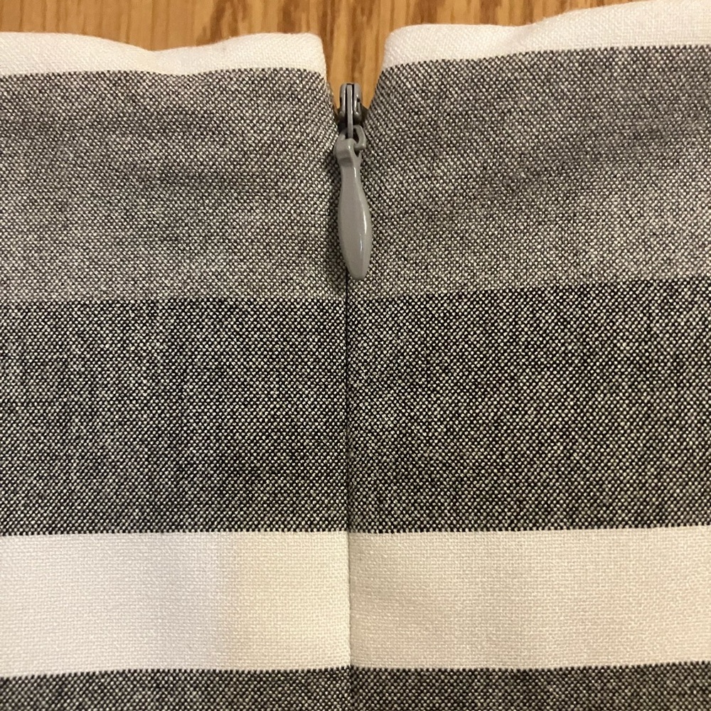 Calvin Klein Gray and White Striped Midi Sheath Dress size 12 zip back - Picture 7 of 7
